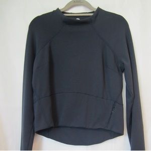 Lululemon Hill and Valley 6 navy crop hi low